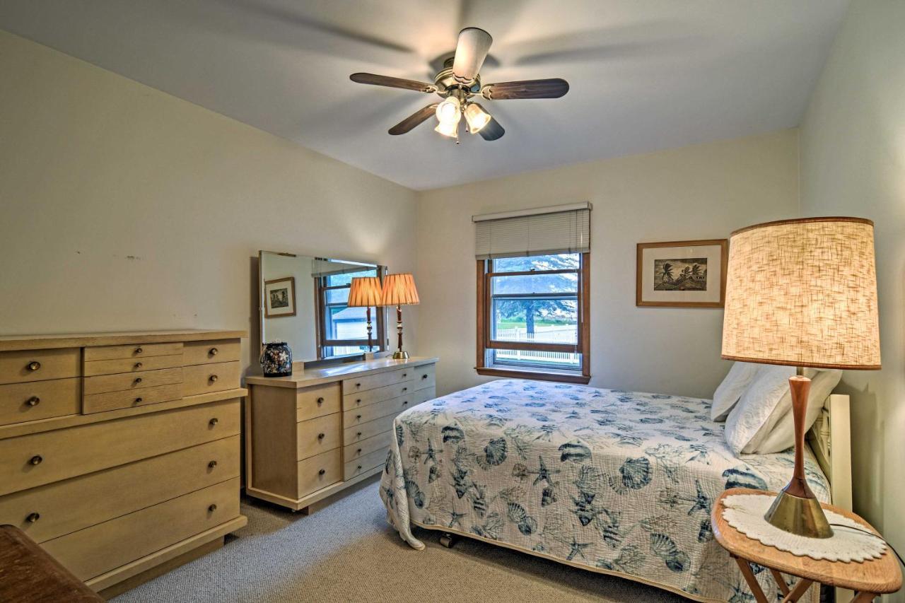 Lake Huron House With Grill And Beach Access! East Tawas Exterior photo